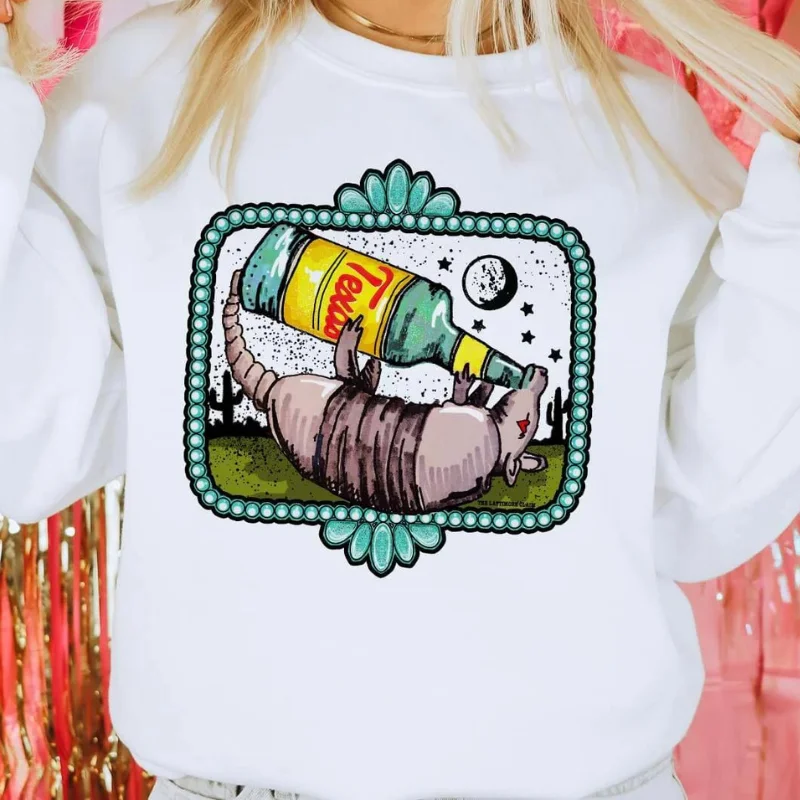 Online Exclusive | Topo Texas Armadillo Long Sleeve Graphic Sweatshirt in White